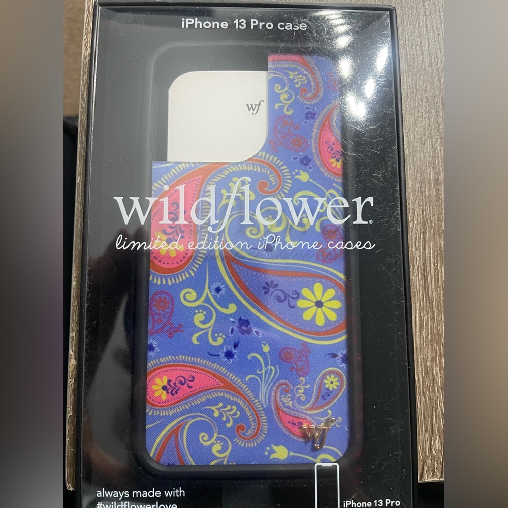 Sweet Pea Paisley case